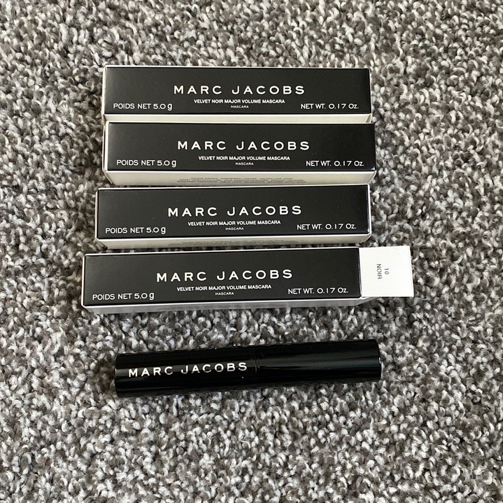 Marc Jacobs Velvet Noir Major Volume Mascara